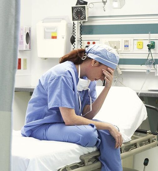 Burnout pada Tenaga Medis: Mengenali Tanda-tandanya dan Cara Mengatasinya