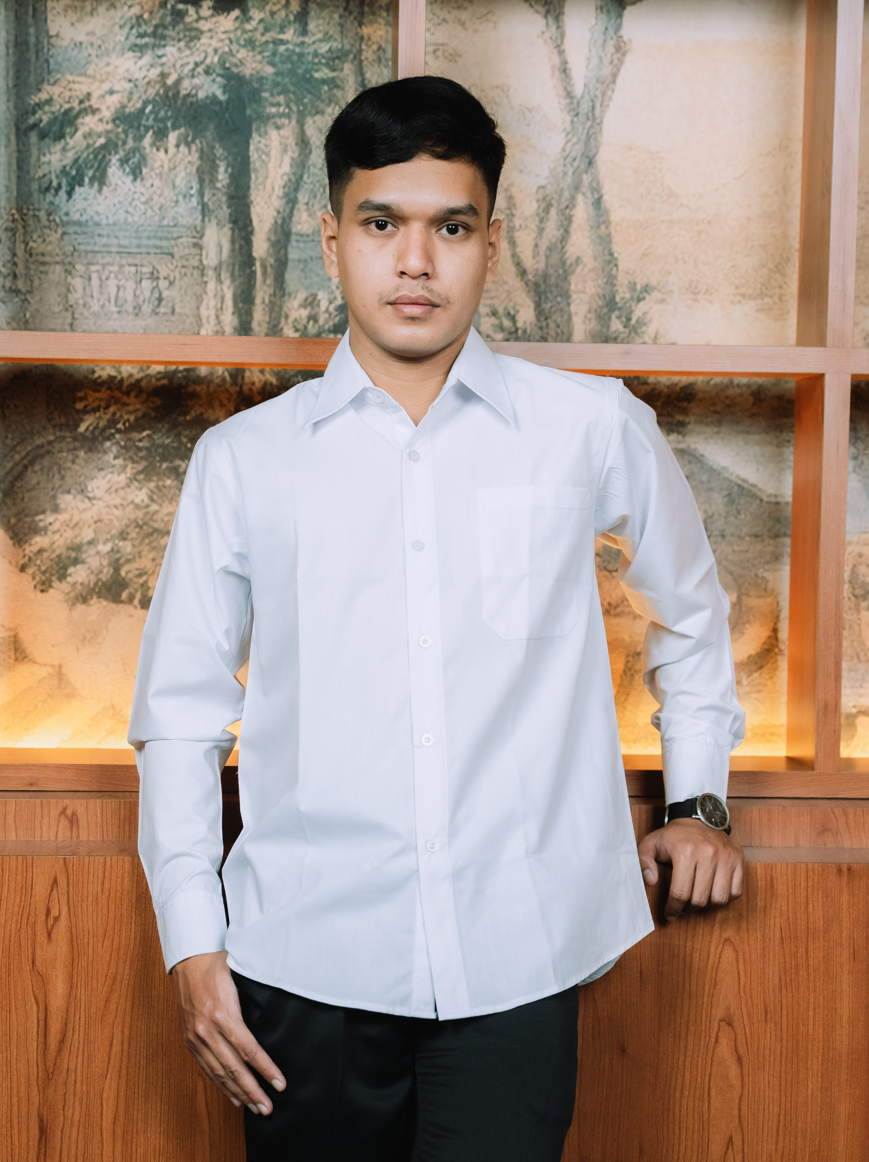KEMEJA POLOS PUTIH BERSIH